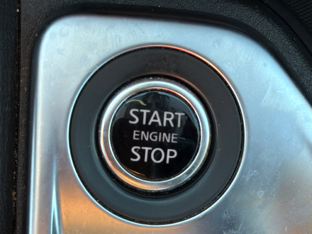 Used 2024 Nissan Sentra SV FWD image 31