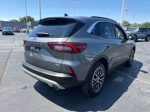 Used 2024 Ford Escape SE FWD image 6