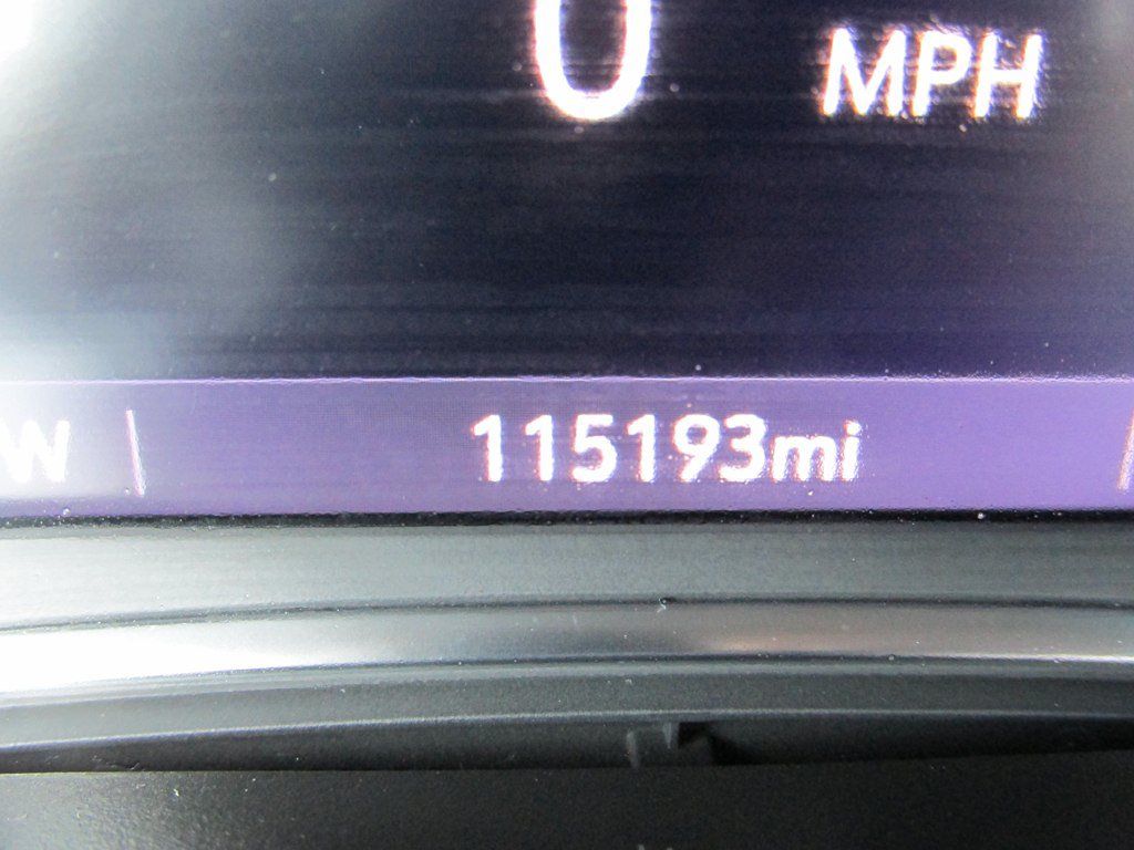 Used 2022 Chevrolet Traverse LT FWD image 6