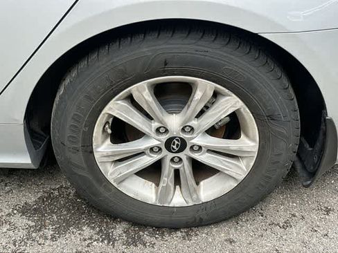 Used 2013 Hyundai Sonata GLS w/ Popular Equipment Pkg FWD image 5