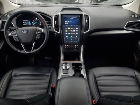 Certified 2022 Ford Edge SEL w/ Convenience Package image 30