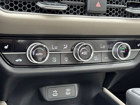 New 2026 Honda HR-V EX-L image 18