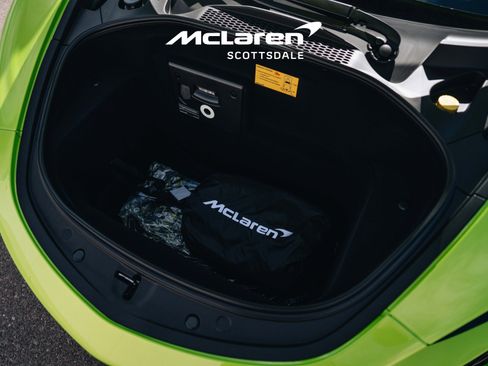 Used 2025 McLaren Artura Performance image 40