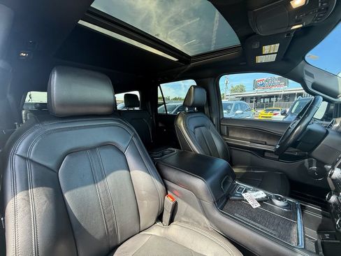 Used 2021 Ford Expedition Max Limited AWD/4WD image 25