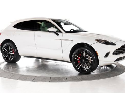 Used 2023 Aston Martin DBX AWD/4WD image 8