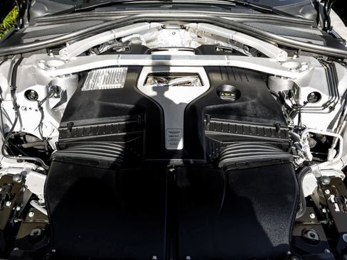 Used 2025 Aston Martin DBX 707 image 62