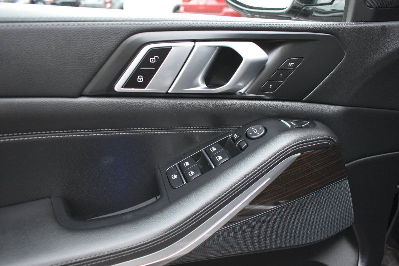 Used 2019 BMW X5 xDrive40i w/ Premium Package 2 AWD/4WD image 19