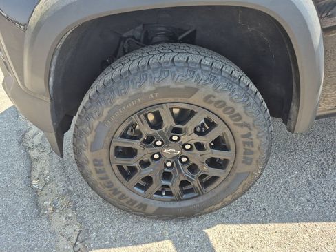 Certified 2025 Chevrolet Colorado Trail Boss AWD/4WD image 18