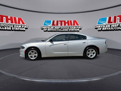 Used 2023 Dodge Charger SXT RWD image 5