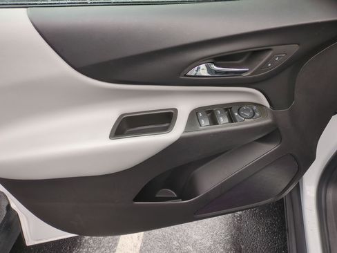 Certified 2024 Chevrolet Equinox LS w/ Driver Confidence II Package image 22