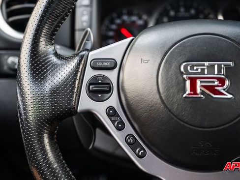 Used 2010 Nissan GT-R Premium AWD/4WD image 63