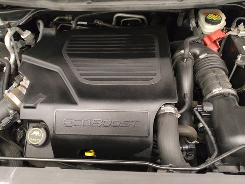 Used 2016 Ford Explorer Platinum image 30