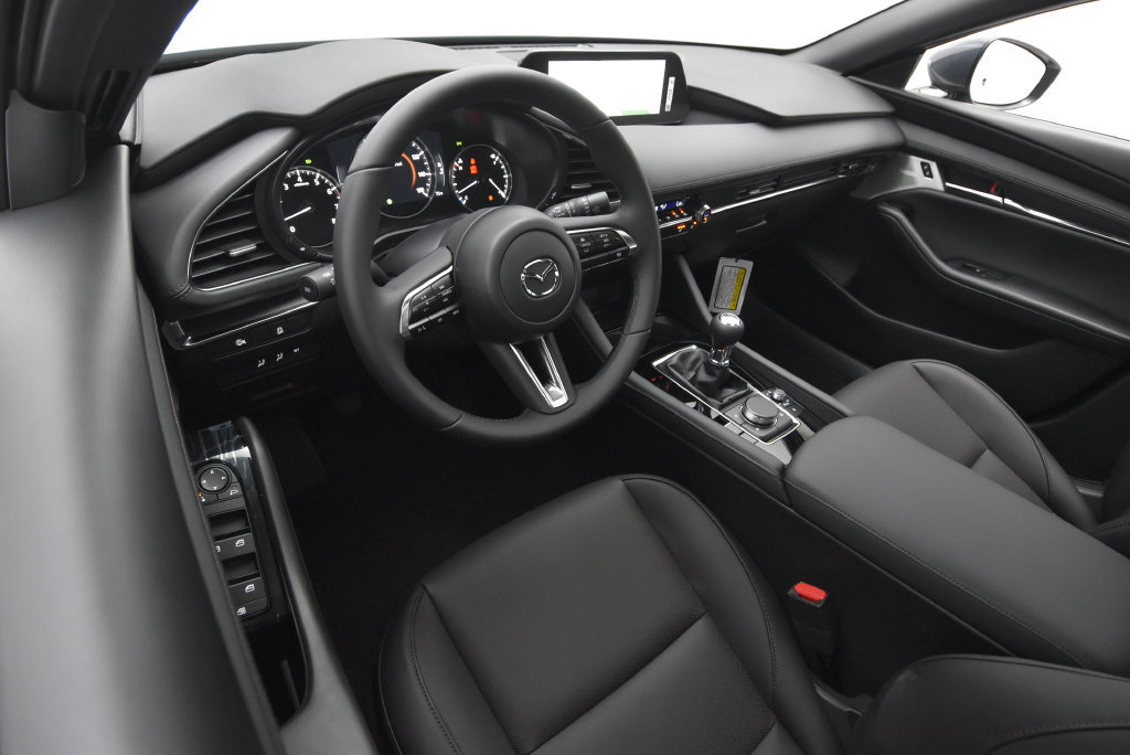 New 2026 MAZDA MAZDA3 2.5 S Hatchback w/ Premium Pkg FWD image 30