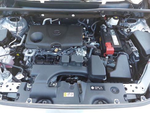 Used 2022 Toyota RAV4 XLE Premium FWD image 29