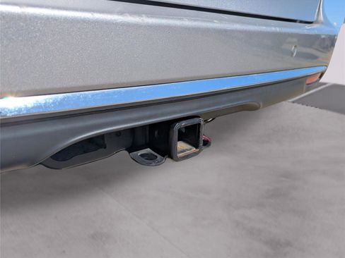 Used 2018 Chrysler Pacifica Limited image 34