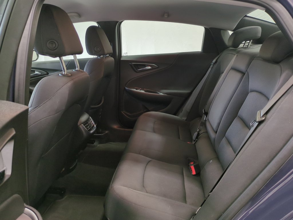 Used 2025 Chevrolet Malibu LT FWD image 16