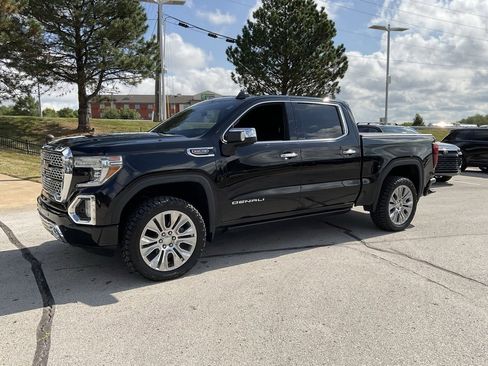 Used 2020 GMC Sierra 1500 Denali w/ Technology Package image 3