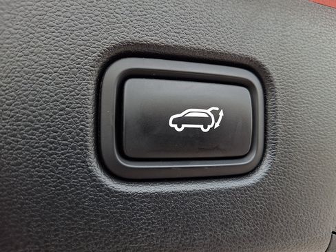 Certified 2022 Hyundai Tucson Limited AWD/4WD image 29