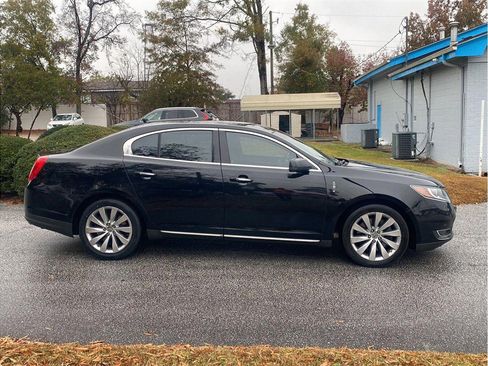 Used 2016 Lincoln MKS AWD w/ Livery Package image 4