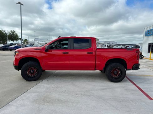 Used 2026 Chevrolet Silverado 1500 Custom Trail Boss w/ Dark Appearance Package AWD/4WD image 6
