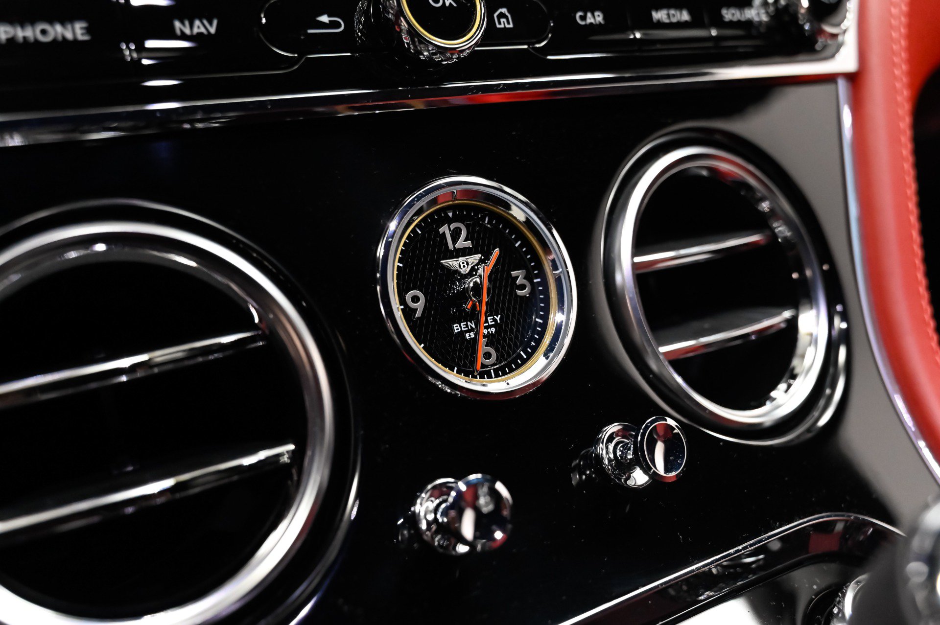 Used 2020 Bentley Continental GT AWD/4WD image 34