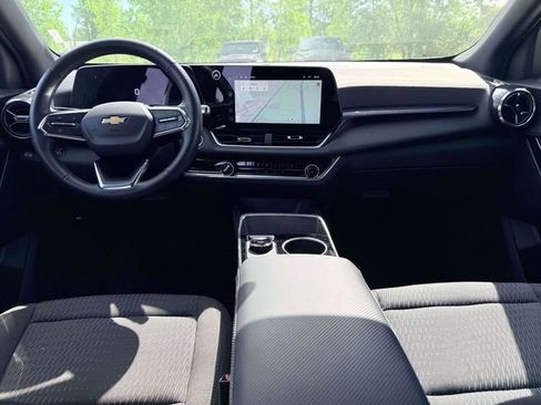 Used 2026 Chevrolet Equinox LT FWD image 14