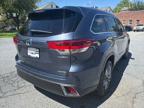 Used 2019 Toyota Highlander Limited Platinum AWD/4WD image 5