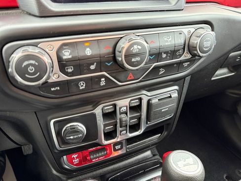 Used 2020 Jeep Wrangler Unlimited Rubicon image 38