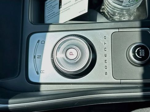 New 2026 Kia Sorento EX w/ EX Premium Package FWD image 17