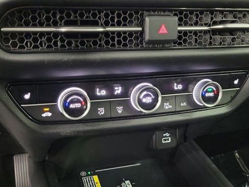 Certified 2024 Honda HR-V EX-L image 30