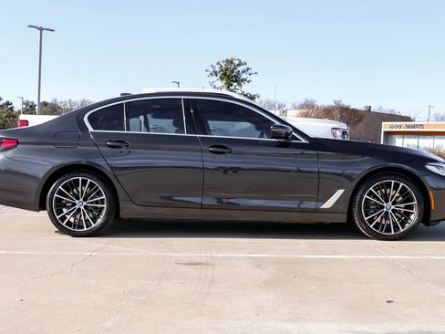 Used 2023 BMW 530i xDrive w/ Executive Package image 11