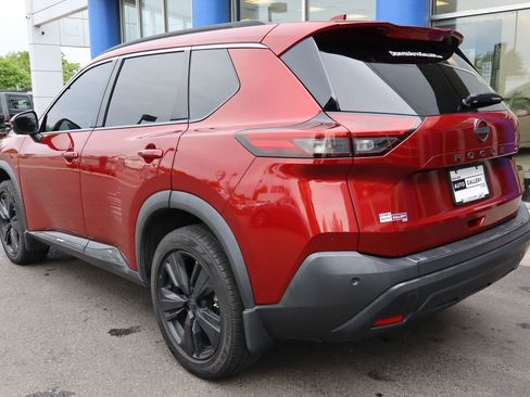 Used 2022 Nissan Rogue SL AWD/4WD image 3
