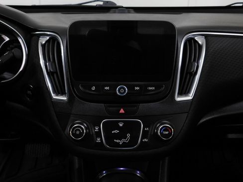 Used 2018 Chevrolet Malibu LT image 46
