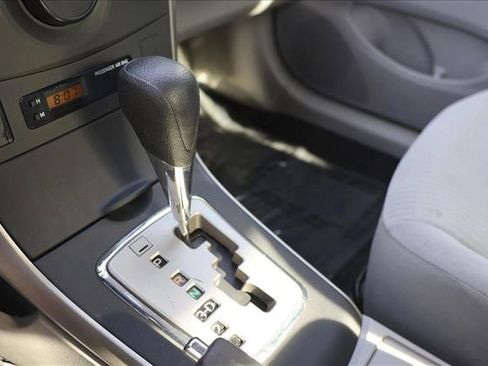 Used 2010 Toyota Corolla LE FWD image 18