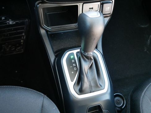 Used 2020 Jeep Renegade Sport image 24