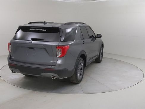 Certified 2022 Ford Explorer XLT w/ Equipment Group 202A image 16