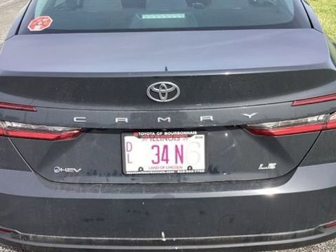Certified 2025 Toyota Camry SE FWD image 8