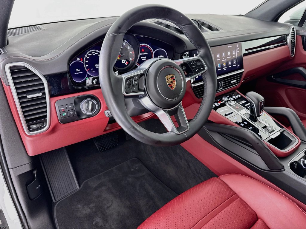 Certified 2023 Porsche Cayenne AWD/4WD image 4