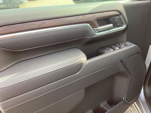 New 2026 GMC Sierra 2500 SLT image 11