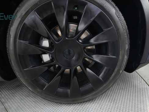 Used 2021 Tesla Model Y Long Range image 20