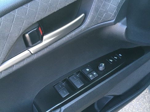 Used 2025 Toyota Camry XLE w/ Premium Package AWD/4WD image 20