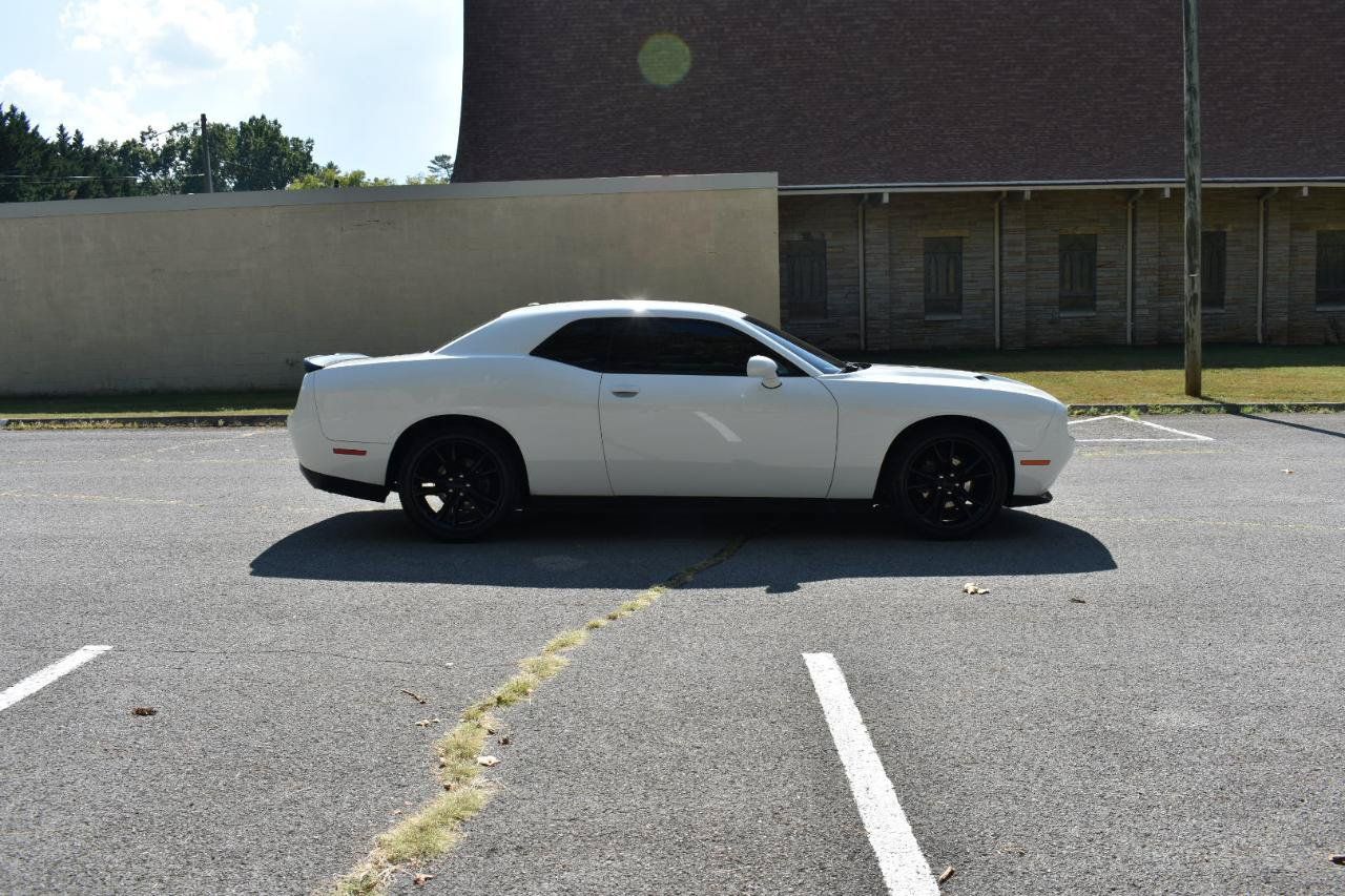 Used 2016 Dodge Challenger SXT w/ Blacktop Package RWD image 8
