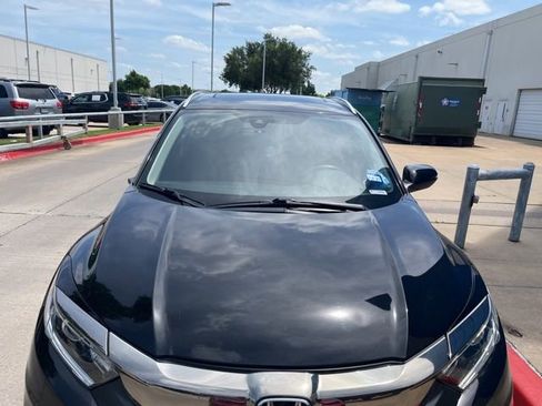 Used 2021 Honda HR-V EX-L image 2