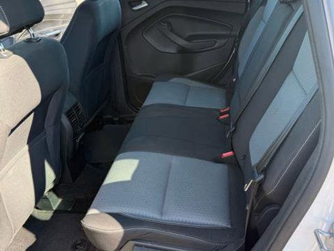 Used 2017 Ford C-MAX Energi SE w/ Equipment Group 401A image 12