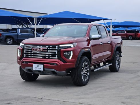 New 2026 GMC Canyon Denali image 2