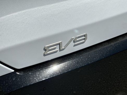 New 2026 Kia EV9 GT-Line AWD/4WD image 27
