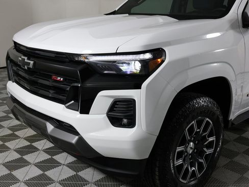 Used 2024 Chevrolet Colorado Z71 w/ Z71 Convenience Package 2 image 38