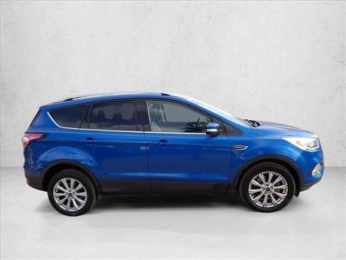 Used 2017 Ford Escape Titanium image 5