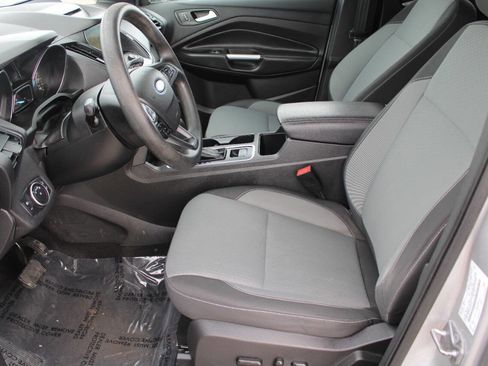 Used 2018 Ford Escape SE w/ SE Sync 3 Package image 12