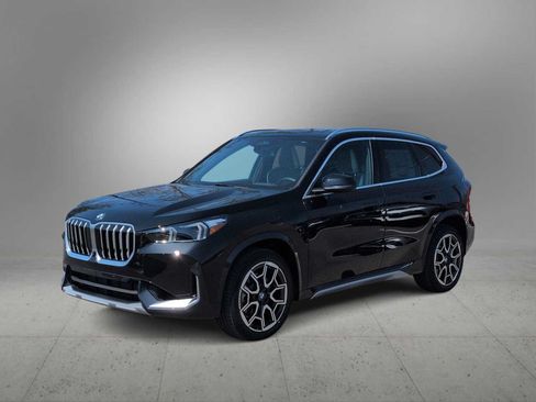 Used 2026 BMW X1 xDrive28i w/ Technology Package AWD/4WD image 4